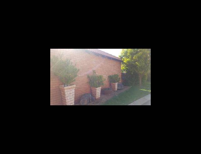 3 BEDROOM TOWNHOUSE SOLD IN MONTANA TUINE